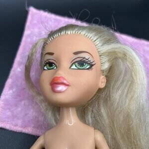 MGA Bratz Fashion Doll TLC CONDITION Nude Cloe Blonde Hair Green Eyes OOAK Base